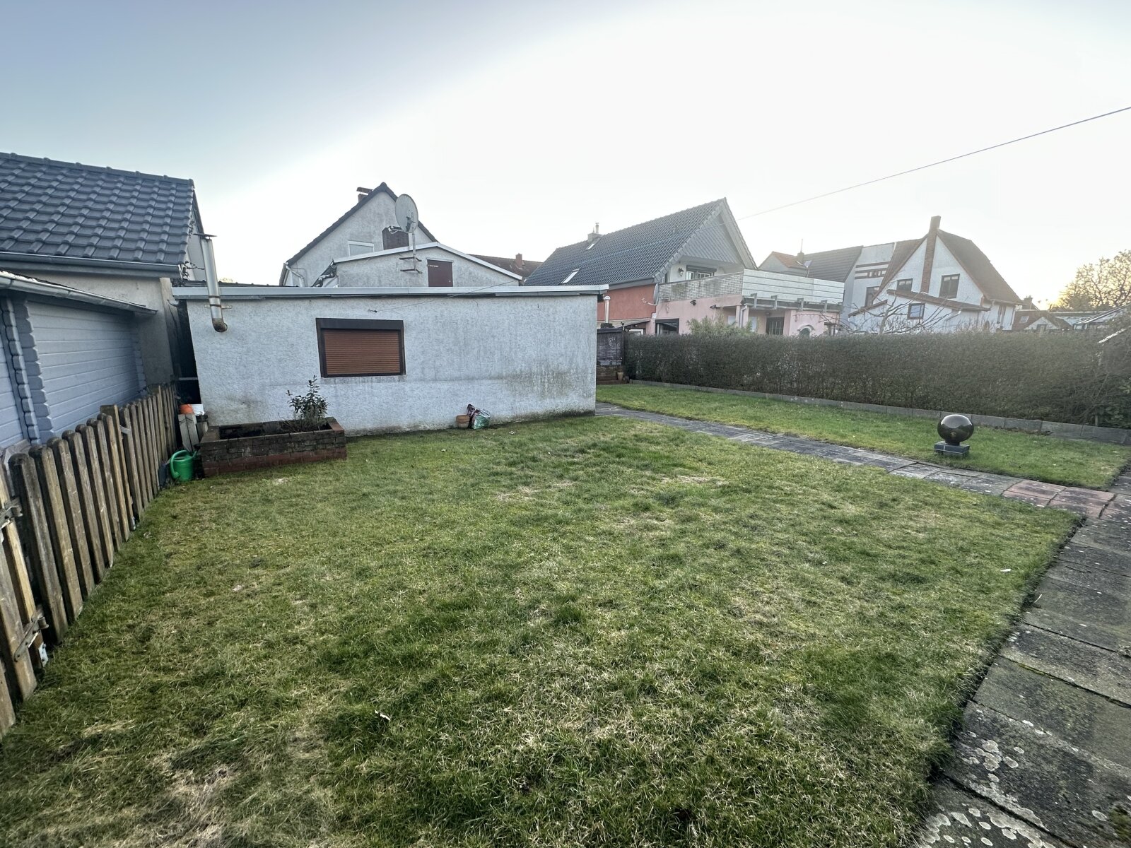 Einfamilienhaus mit Einliegerwohnung im ruhigen Fähr-Lobbendorf