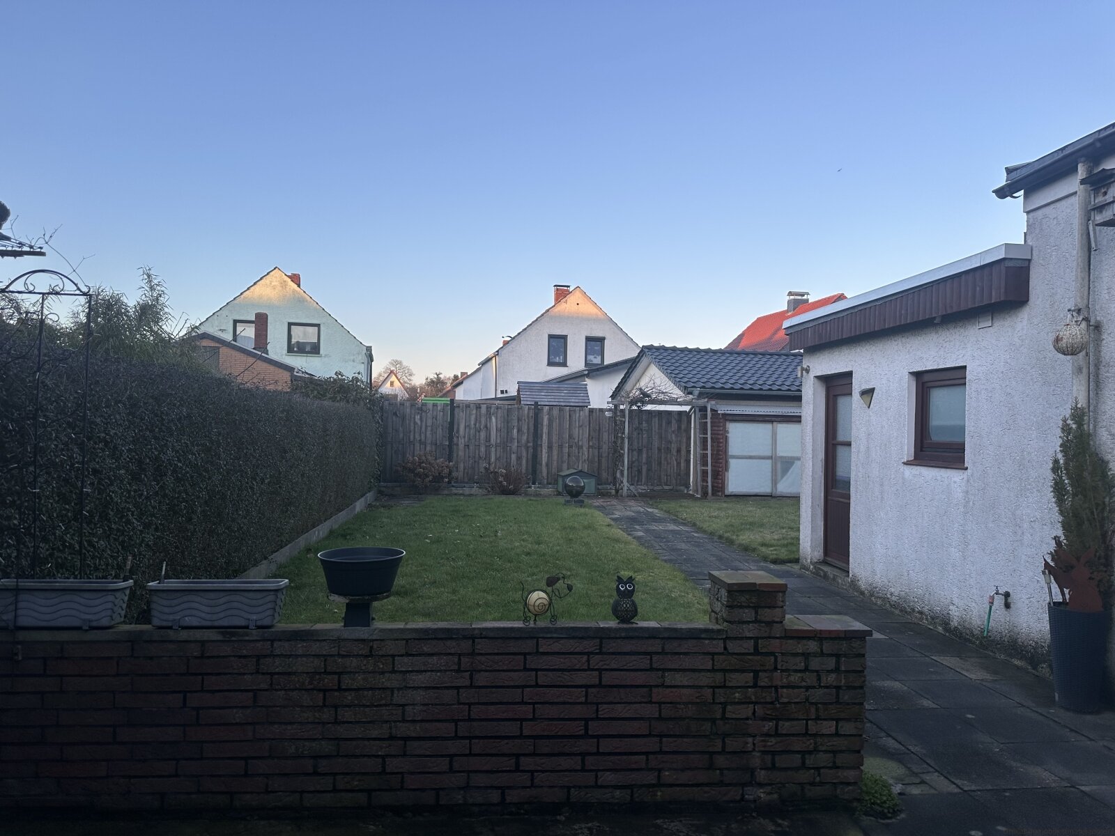 Einfamilienhaus mit Einliegerwohnung im ruhigen Fähr-Lobbendorf