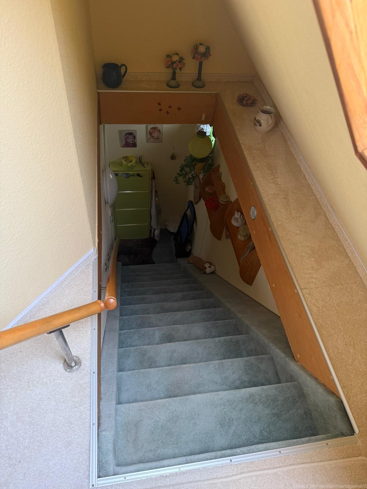 Treppe zu Dachgeschoss Treppe zu Dachgeschoss
