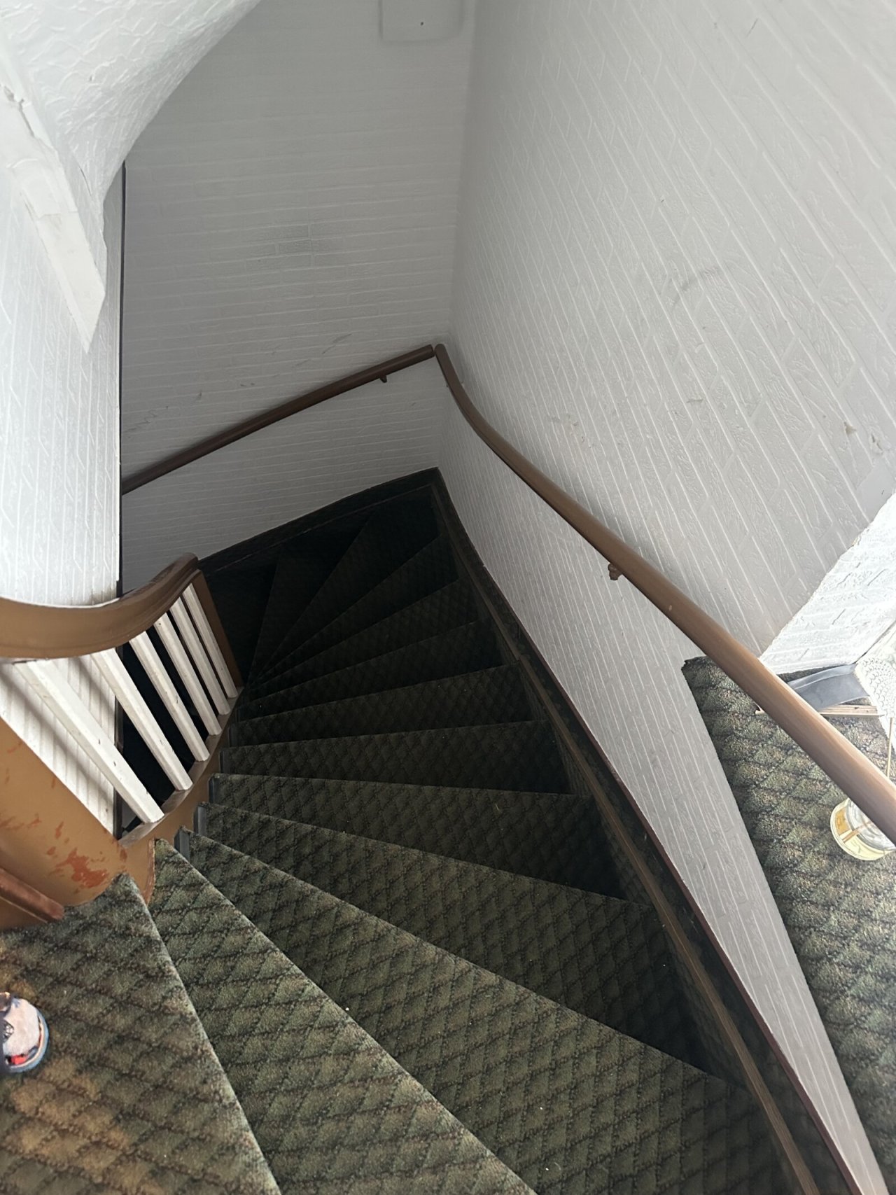 Treppe zum Dachgeschoss