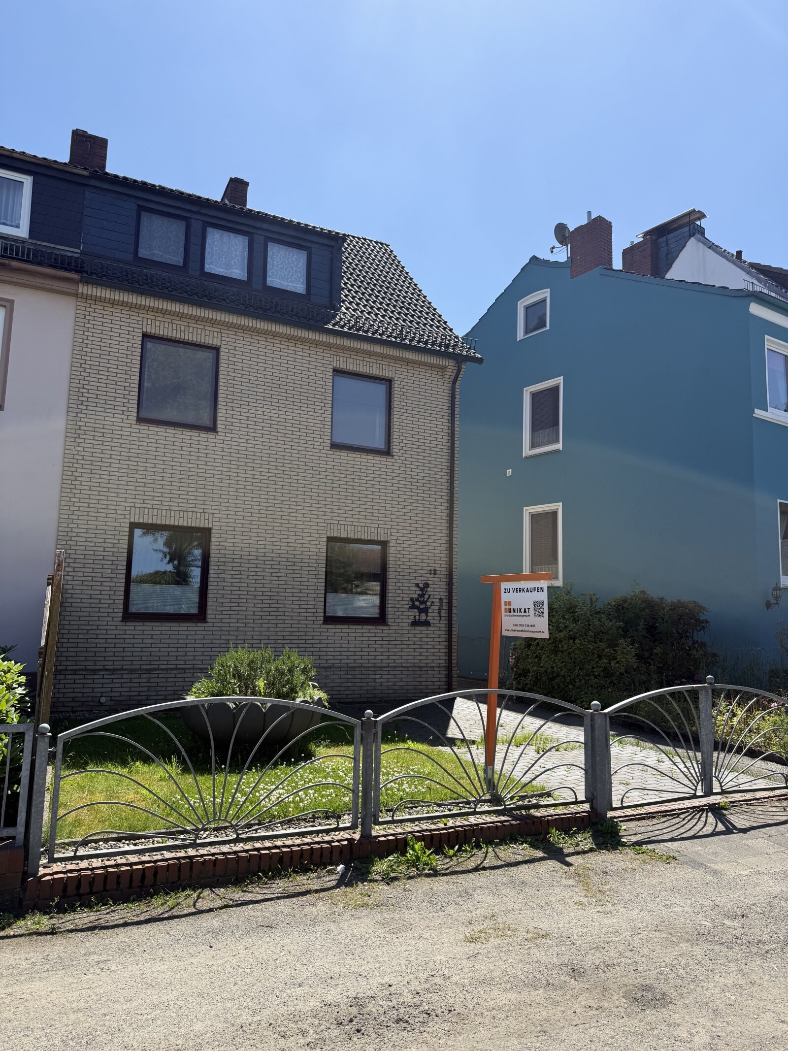 Wunderschönes Doppelhaus mit zwei Wohneinheiten – auch als Einfamilienhaus nutzbar Wunderschönes Doppelhaus mit zwei Wohneinheiten – auch als Einfamilienhaus nutzbar